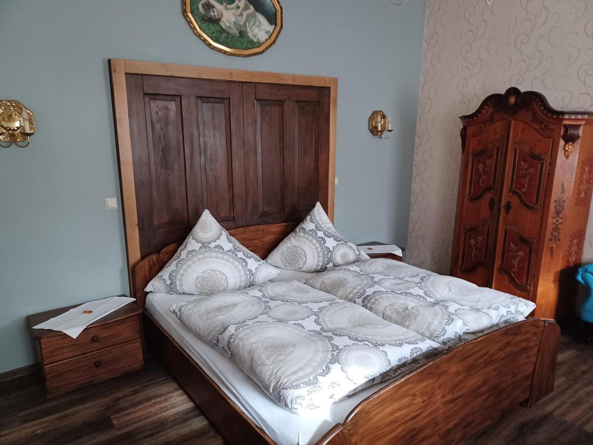 Gaestehaus Frevel Munstermaifeld ภายนอก รูปภาพ